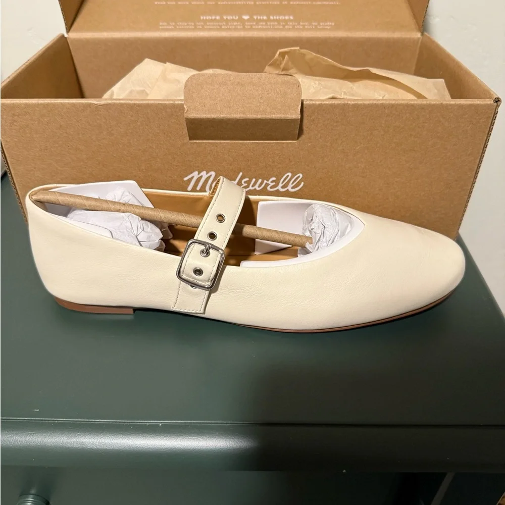 Madewell Remy Mary Jane Flat - Picture 2 of 6